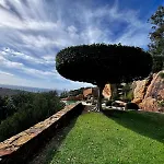 Stone House * Bolonia