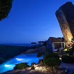 Stone House * Bolonia