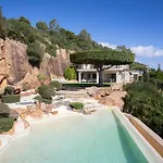 Villa Stone House Bolonia
