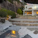 Villa Stone House Bolonia